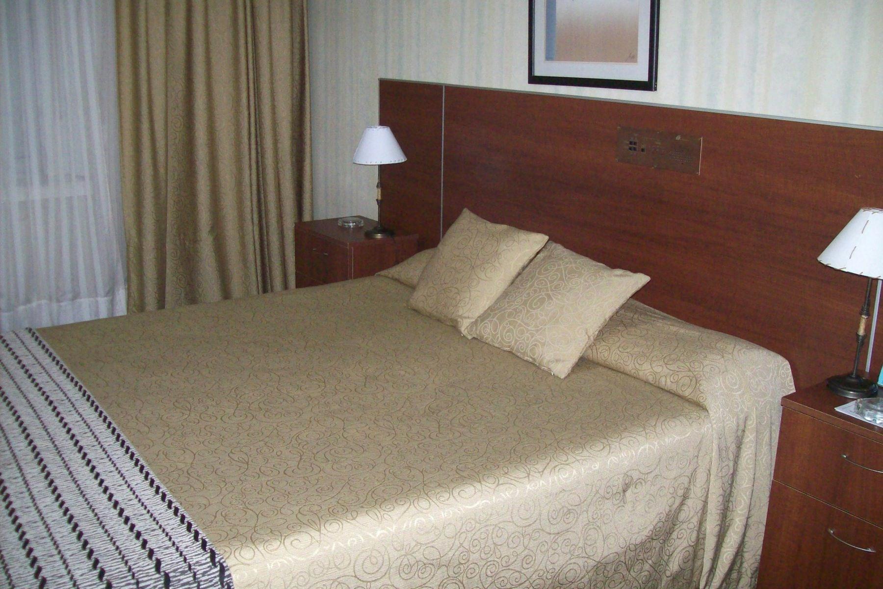 13 De Julio Hotel 3*